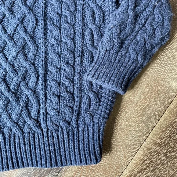SOLD Baby Gap thick cable knit sweater, 3T - Picture 3 of 8